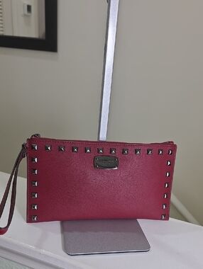 Michael Kors Cherry/Gunmetal Studded Saffiano Leather ZipTop Wristlet/Clutch EUC